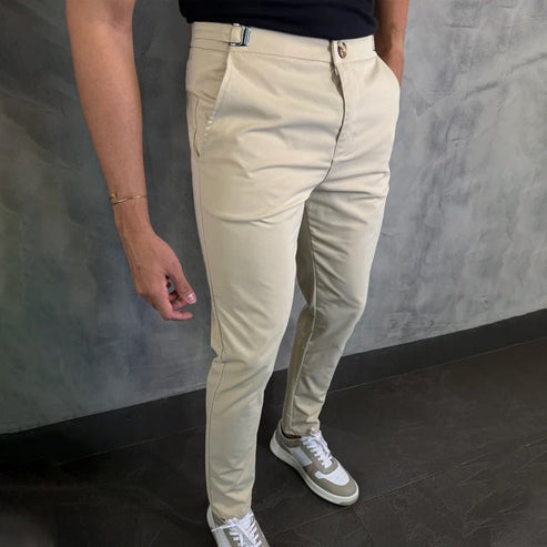 El pantalón que se ajusta a vos, sin cinturón y sin estrés.
